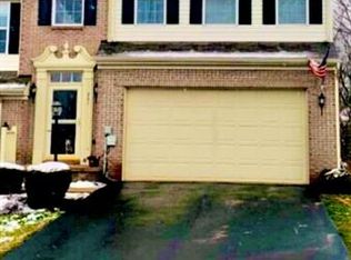 221 Corey Dr, Gibsonia, PA
