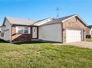 20 Doe Ct, Moro, IL 62067