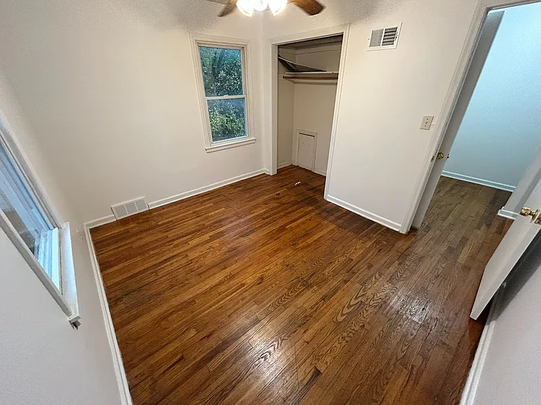 5839 Bellefontaine Ave — Photo 12