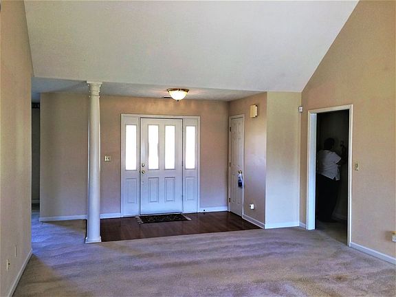 2nd image of 36 Southwood Dr