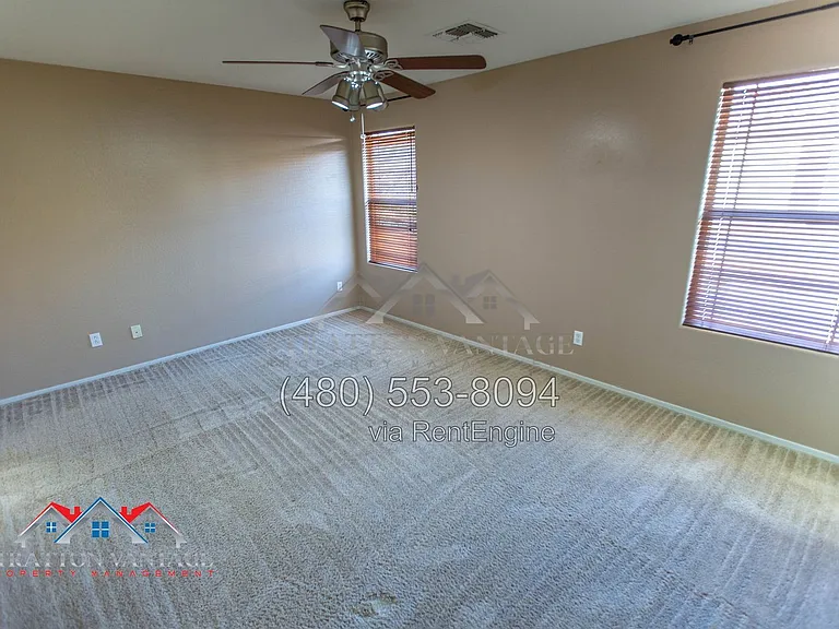 1423 N 81st Ave — Photo 25