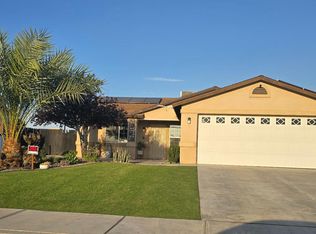 6100 Walkabout Dr, Bakersfield, CA 93307