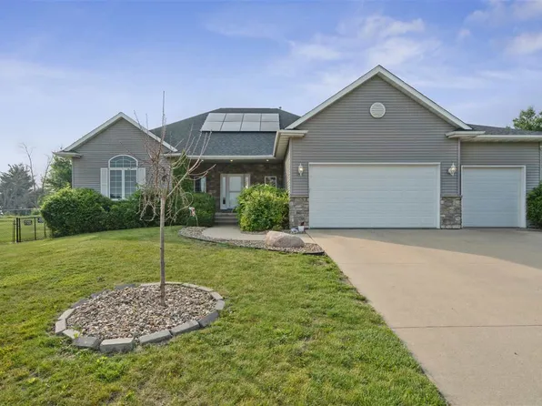 765 34th Ave, Marion, IA 52302