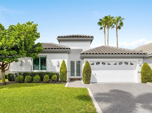 5675 Regency Cir W, Boca Raton, FL 33496