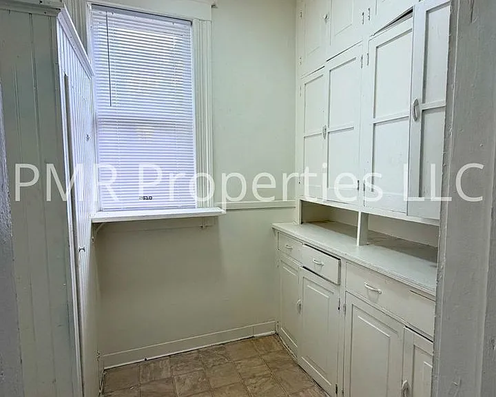 2214 Union St — Photo 4