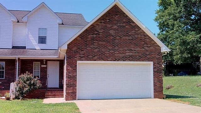 1st image of 905 Linney Ln #B