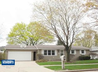 1525 S Matthias St, Appleton, WI 54915