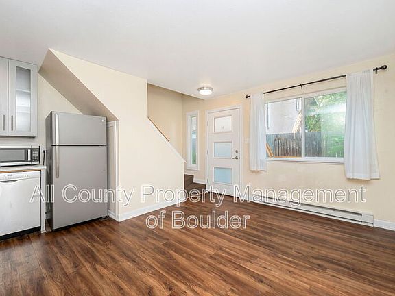 4th image of 2211 Spruce St APT 4