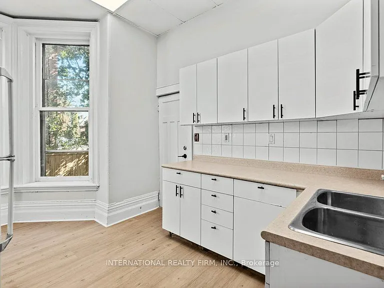 67 Ontario Ave #2 — Photo 9