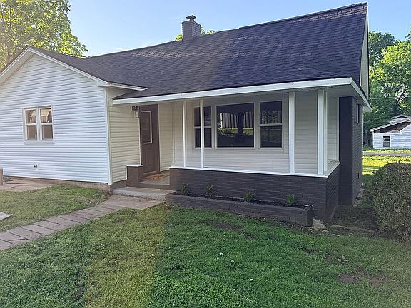 2nd image of 602 S Spring St