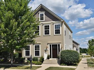 N401 Taylor Dr, Geneva, IL 60134
