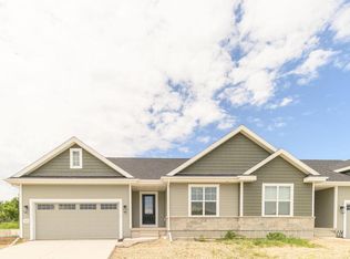 2226 Waters Edge Trl, Madison, WI 53718