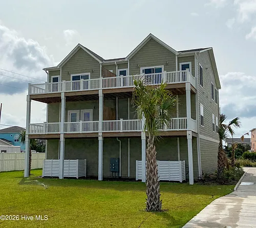 3307 Emerald Dr #EAST Photo 1