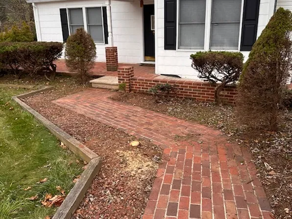3280 Highway 221 N, Jefferson, NC 28640
