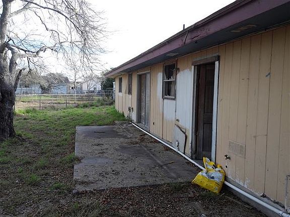 5th image of 142 Green Gate Dr