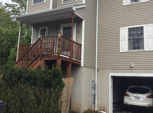 211 Hillside Ln, Ellenville, NY 12428