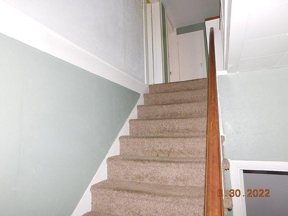 2nd image of 405 N Broadway St