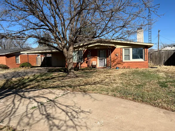 1310 Vernon St, Plainview, TX 79072
