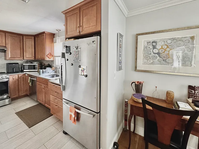 311 Temple St — Photo 21
