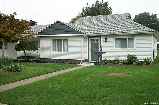 1st image of 29644 James St