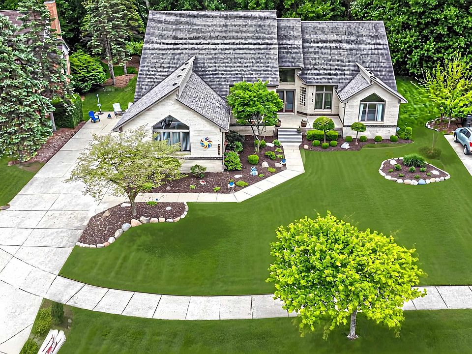 1st image of 43737 Saint Julian Ct