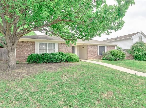 2nd image of 1009 Flower Dr