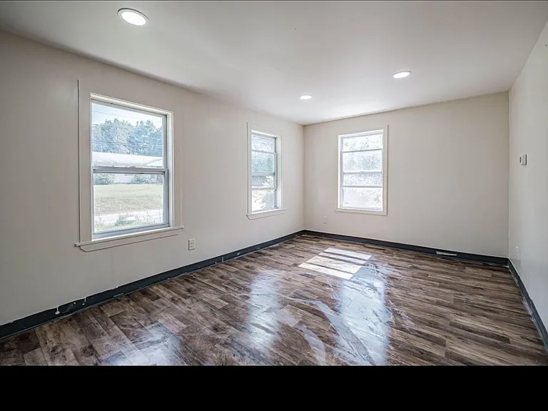 178 Main St — Photo 18