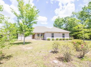 108 Golf Course Dr, Crestview, FL 32536