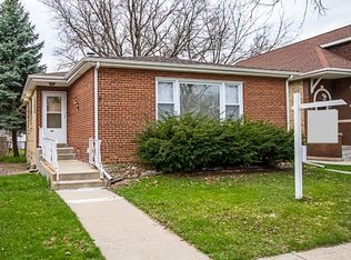 802 Manchester Ave, Westchester, IL 60154
