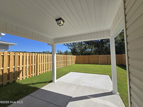 5th image of 8047 Bannock Cir