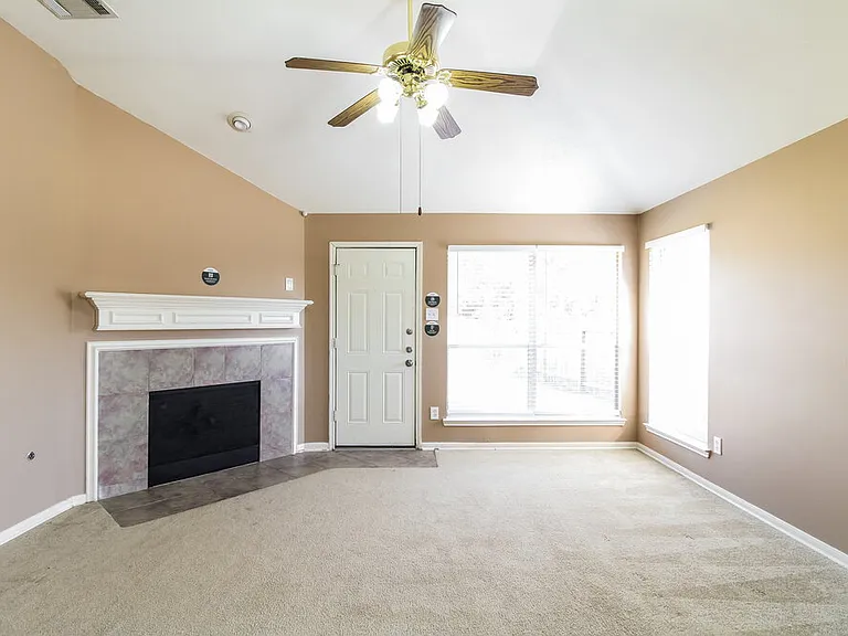 21502 Broadstone Dr — Photo 4