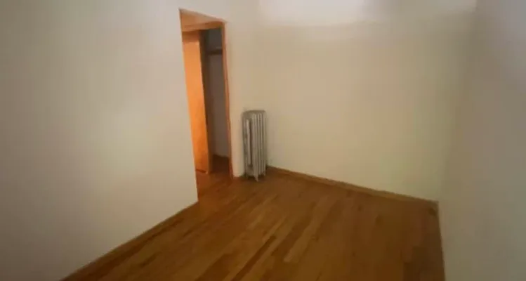 Rented by Manhattan Dwelling Corporation | media 25