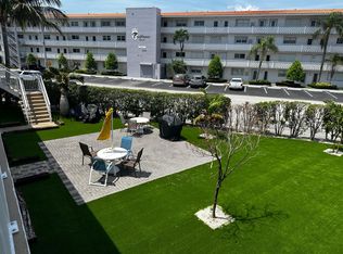 110 NE 19th Ave, Deerfield Beach, FL 33441