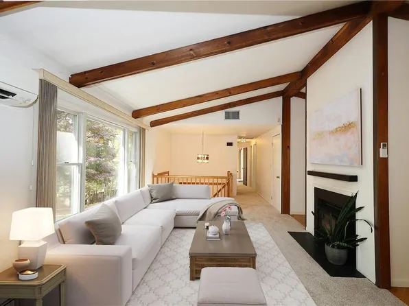 11 Roads End Road, South Salem, NY 10590