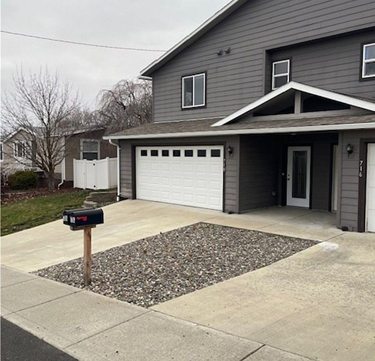 1st image of 718-716 S Hillcrest Dr #718