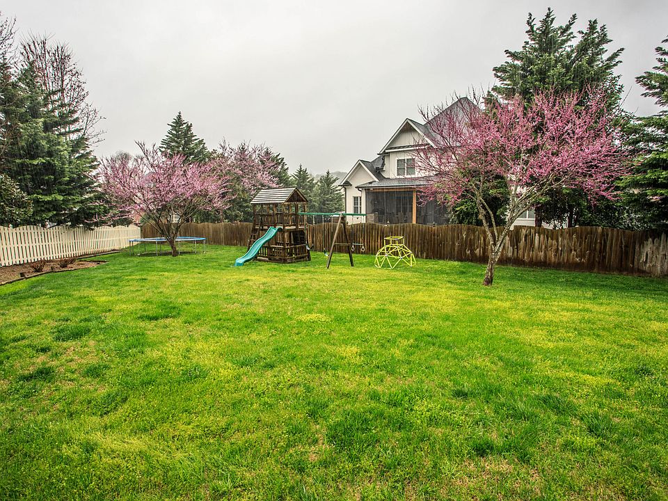 2nd image of 11807 Abners Ridge Dr