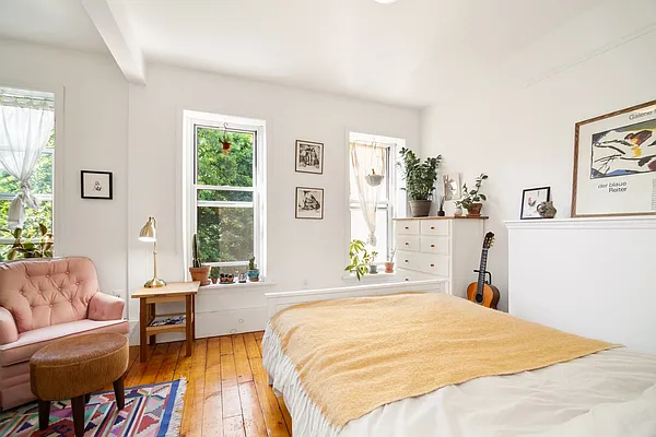 Rented by Compass | media 14