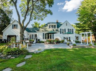 15 Lexington Ct, Midland, MI 48642