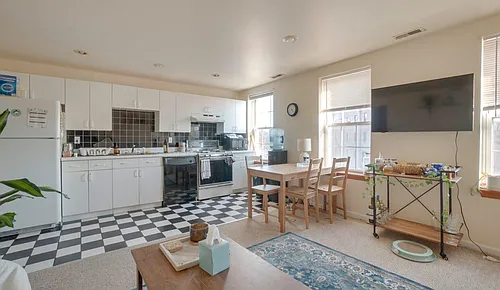 2110 Fleet St #B Photo 1 2110 Fleet St #B Photo 1