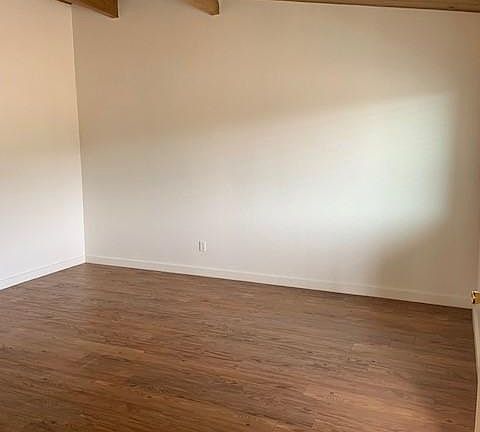 2nd image of 411 E Micheltorena St APT M