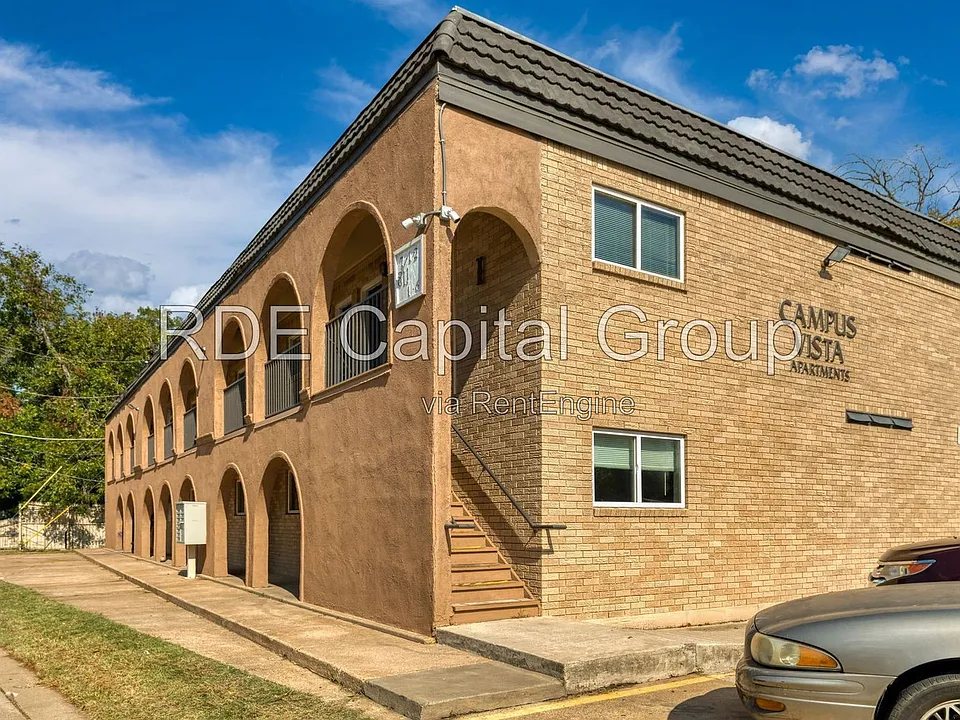 811 S Mesquite St #2