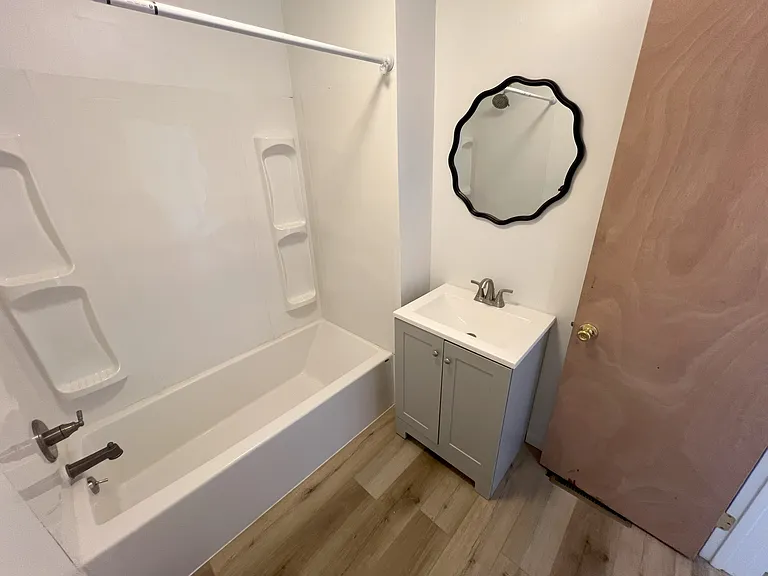114 W Jefferson Ave — Photo 12