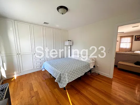 Rented by Sterling Realty Solution Inc | media 6