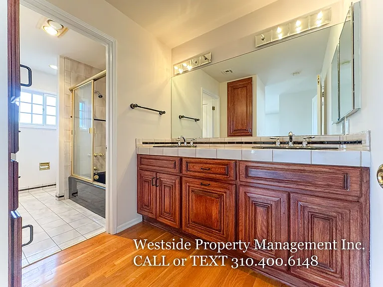2445 22nd St — Photo 39