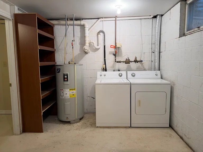 80 Diller Ave #4 — Photo 16