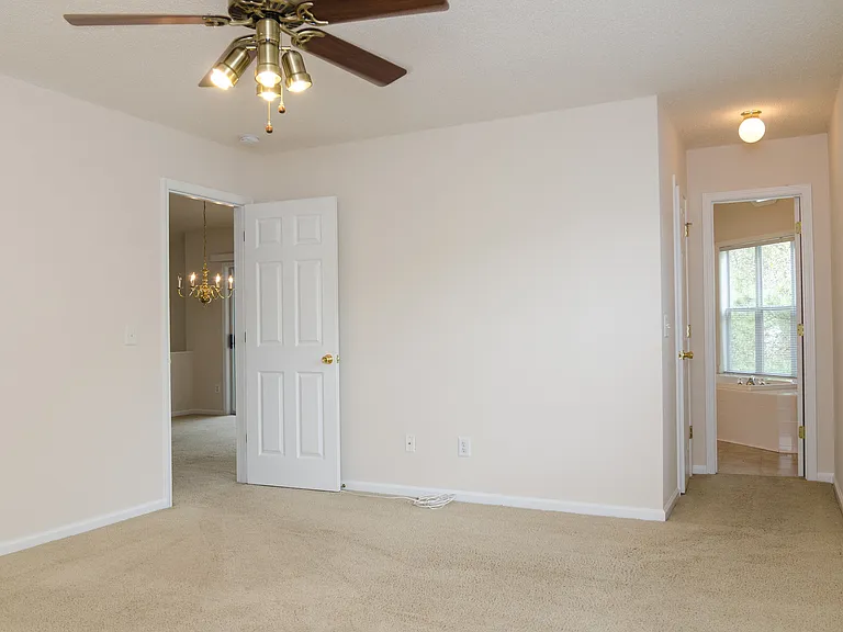 4140 Breezewood Dr #201 — Photo 10