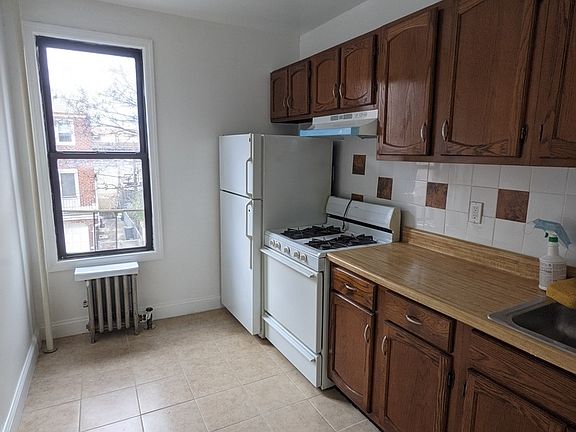 3rd image of 31-12 32nd St #8