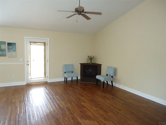 4th image of 6617 Woodbrook Ct