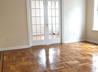 2568 37th St APT 4, Astoria, NY 11103
