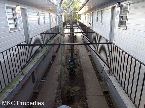2nd image of 724 Louisa St Unit 24